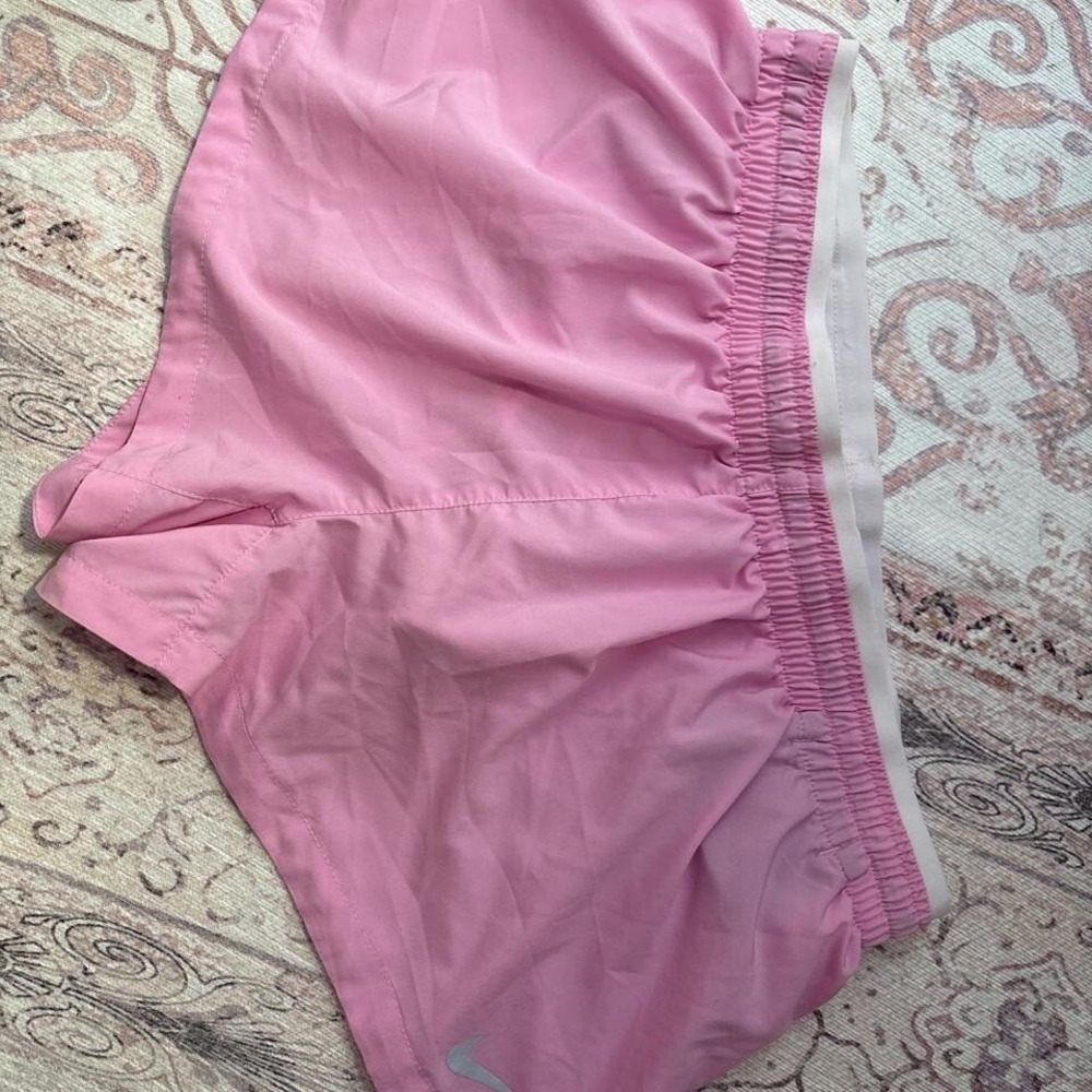 Nike Shorts Pink Medium